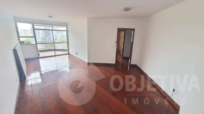 Apartamento para aluguel, 3 quartos, 1 suíte, 2 vagas, TABAJARAS - UBERLANDIA/MG