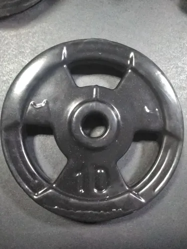 1 anilha de 10kg Emborrachada Preta modelo Sport furação 31mm