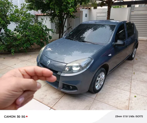 Renault Sandero Authentique Hi-flex 1.0 16V 5P 2014