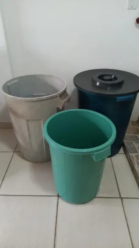 Baldes de Plástico Grandes