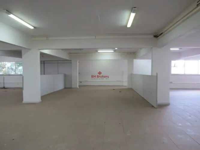 PRÉDIO COMERCIAL EM EXCELENTE LOCALIZAÇÃO NA AVENIDA DO CONTORNO