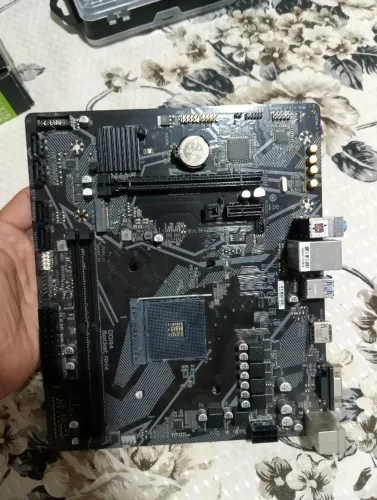 Placa mãe A520m k V2 Am4 ddr4 M-Atx (leia a descrição)