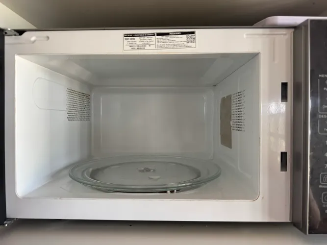 Micro-ondas Consul 32 Litros Cor Cinza Espelhado
