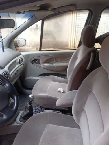 Renault Scenic Rxe/ Privilège 2.0 16V 5P Mec. 2004