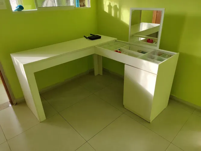 Escrivaninha mesa de escritório com penteadeira de canto