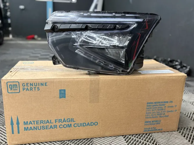 Farol Chevrolet Spin 2025