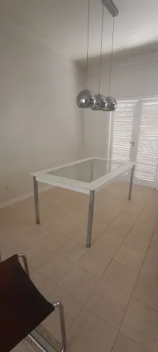 Mesa de jantar para 6 cadeiras 