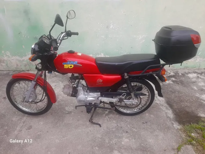 Vendo moto Dafra 50 cc.