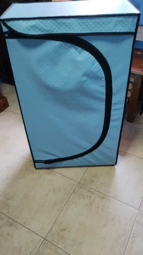 Armário com prateleira