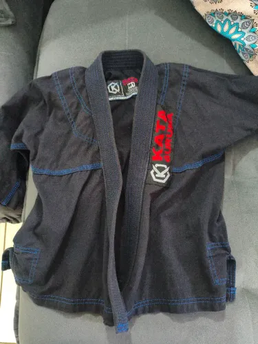 Kimono infantil Kata Guruma Semi-novo 