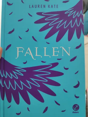 Fallen edição especial de 10 anos capa dura Lauren Kate