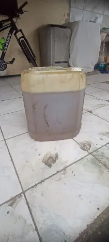 Vendo 18 litros de óleo de bardhal, whhas *
