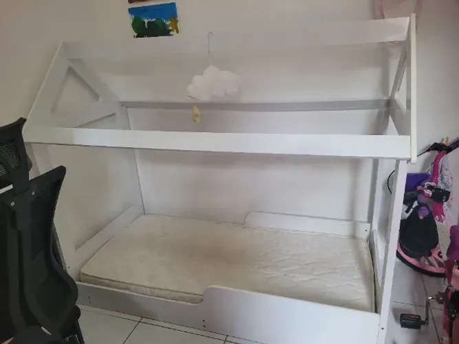 Cama infantil montessoriana casinha