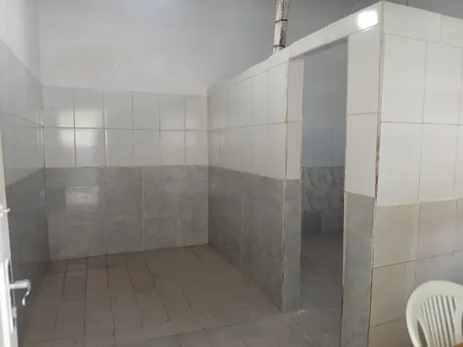 Alugo casa em Vila no B. América