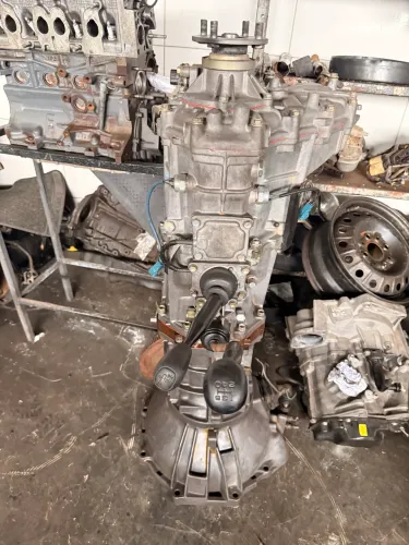 Caixa de marcha Toyota sw4 3.0 turbo 4x4 com tração 1996