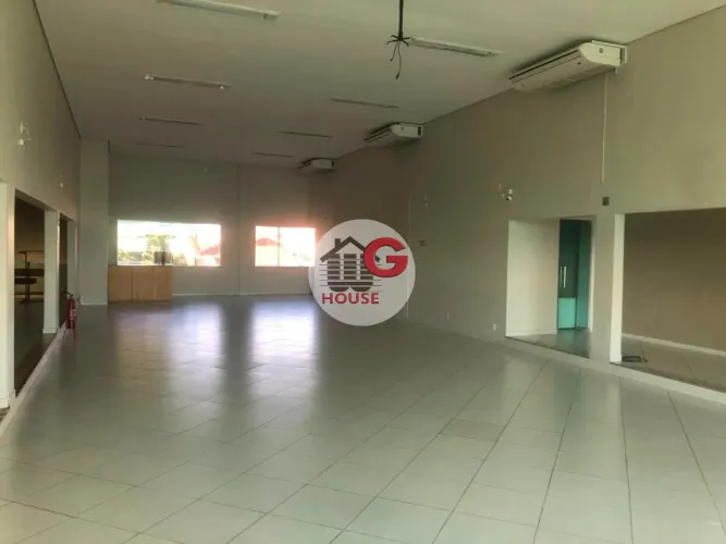 Salão de 250 m² para alugar no São João Batista
