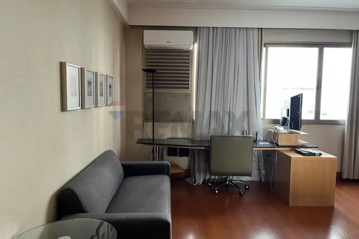 Flat mobiliado aluguel 33m², 1 quarto suíte, 1 vaga, Lourdes/BH R$2.500,00