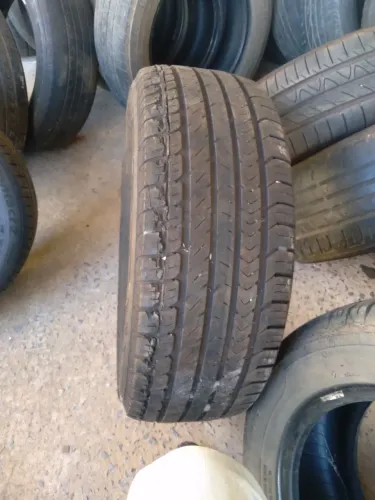 Vendo um Pneu GOODYEAR 205/55/16 barato 110.00