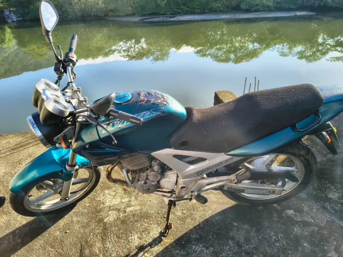 CBX 250 Twister 2003 Verde