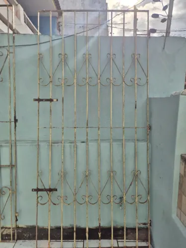 Grades e janelas de ferro usadas