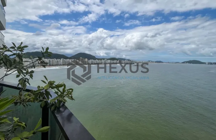 Apartamento de alto padrão frente mar com piscina e varanda gourmet vista mar na Praia das