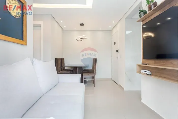 APARTAMENTO CLUBE COM PISCINA BAIRRO ARISTOCRATA EM SÃO JOSÉ DOS PINHAIS PR COM 02 QUARTOS