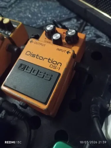Pedal Boss Ds1 distortion PRA VENDERRÁPIDO