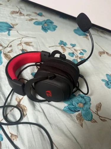 Vende-se Headset Gamer Redragon Zeus Lite Preto P3 H510-lt Preto