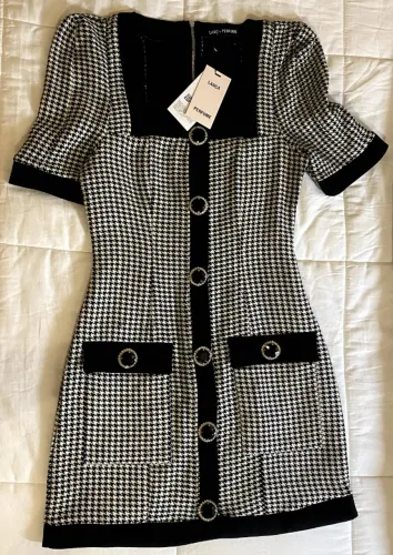 Vestido Lança Perfume Pied-De-Poule em Preto e Branco / Novo com Etiqueta / TAM. P