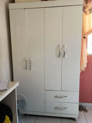 Guarda roupa solteiro