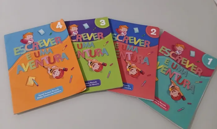 Vendo esses livros da Escola Adventista primeiro ano kit 4 livros 60 reais 