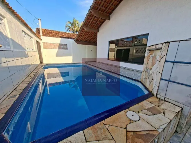 CASA TÉRREA ISOLADA 60 metros da Praia Jd Imperador PRaia Grande 3 dorm + edícula + piscin