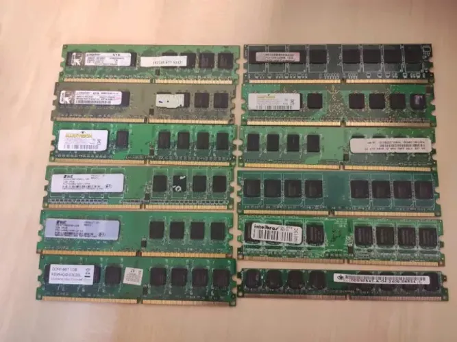 Lote de memórias ddr2 1gb