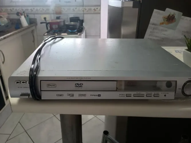 CD player + vídeo cassete ( lote)