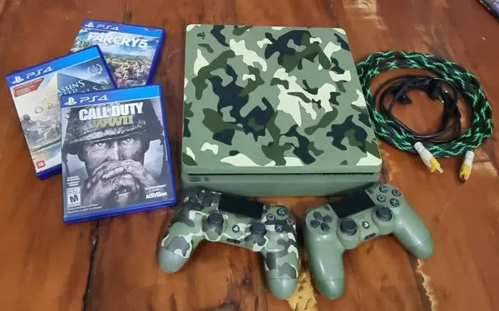 PlayStation 4 Slim de 1TB Edição Limitada Call of Duty