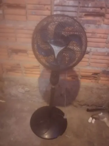 Vende-se ventilador Britânia