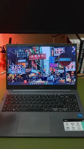 Notebook Samsung i5-1135G7 2.40Ghz 252GB/24GB RAM, Intel Iris XE