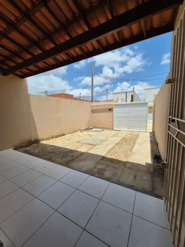 Oportunidade Única: 2 Quartos e 2 Banheiros na Rua das Abelhas!