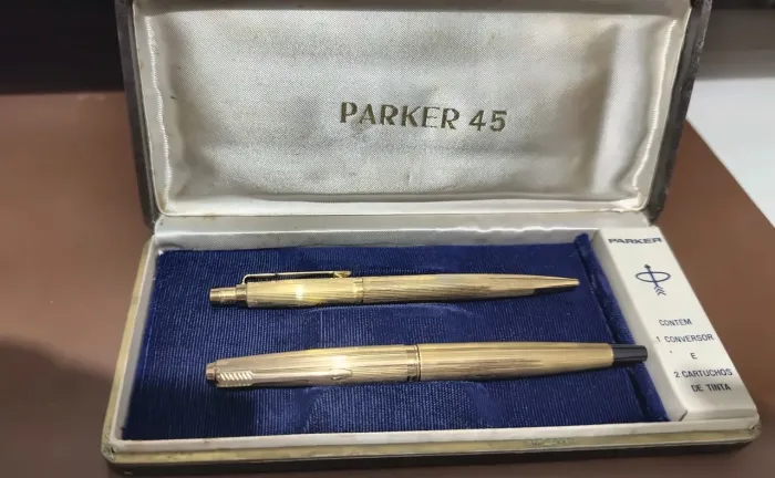Conjunto Parker 45 Vintage Dourado - Pena Ouro 14K + Estojo