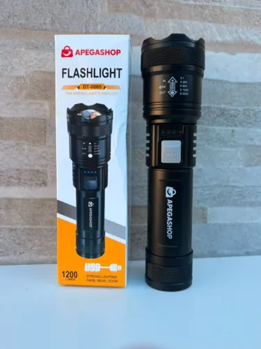 Lanterna LED ApegaShop DT-0065 1200 Lúmens Recarregável USB com Zoom