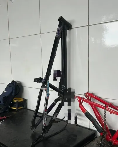 Quadro Gios DJ aro 26