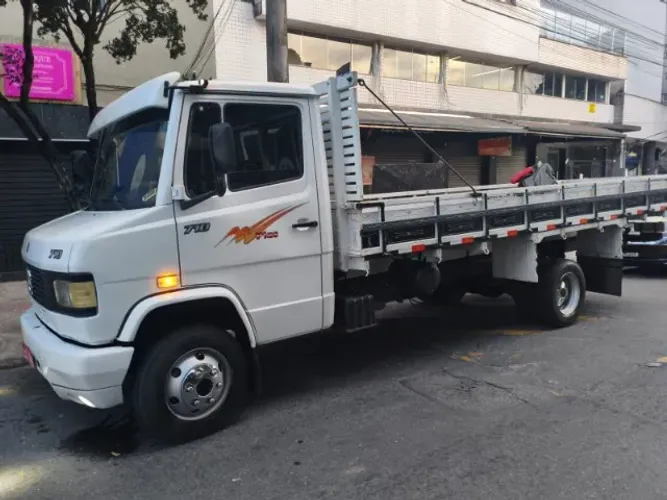 MB 710 PLUS 2004