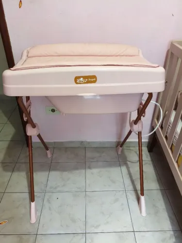 Trocador com banheira super conservado Burigotto Millenia +