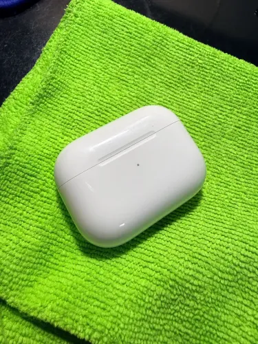 AirPods Pro 2ª geração com estojo USB-C e carregamento MagSafe original!