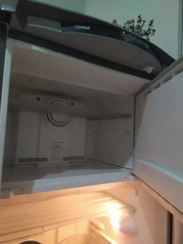 Vendo Geladeira Consul inox