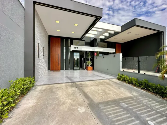 Casa Térrea Mobiliada e Decorada no Jardim Beira Mar em Capão da Canoa - RS