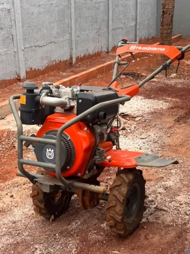Trator husqvarna