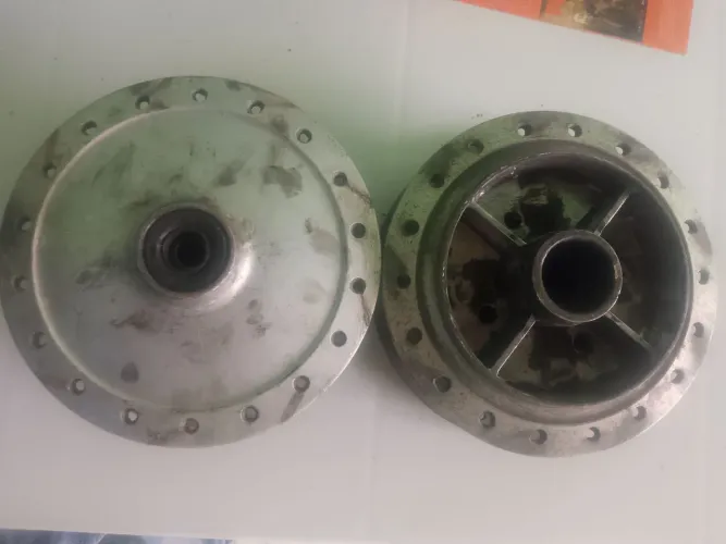 Cubo de moto 125 150 ó pá usado bom valor 150 reais