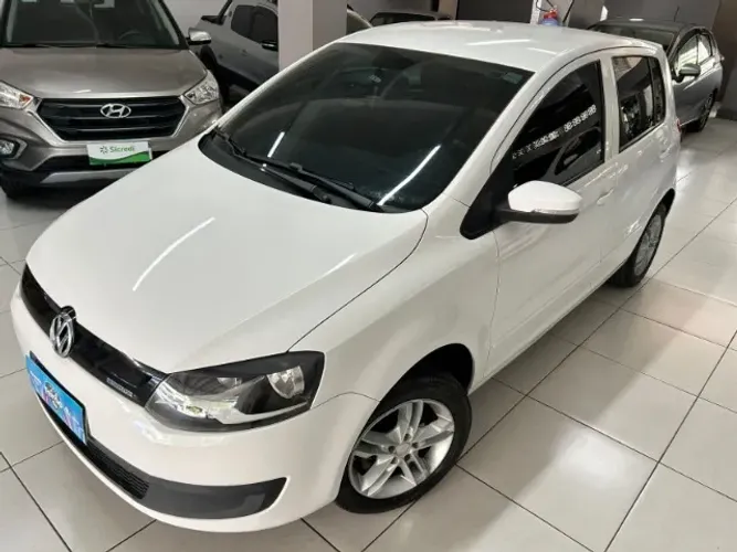 Volkswagen Fox Bluemotion 1.0 MI Total Flex 12V 5P 2014