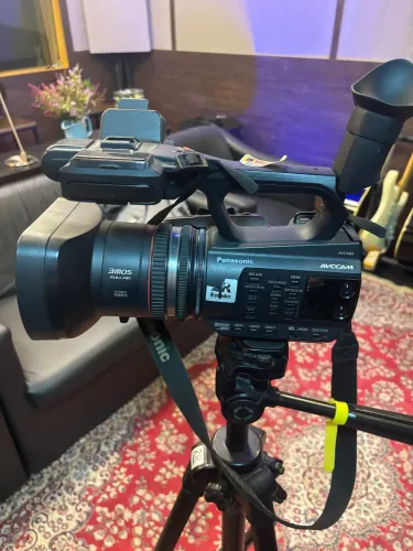 Filmadora HandCam Panasonic AG AC90 Full HD HDMI Profissional